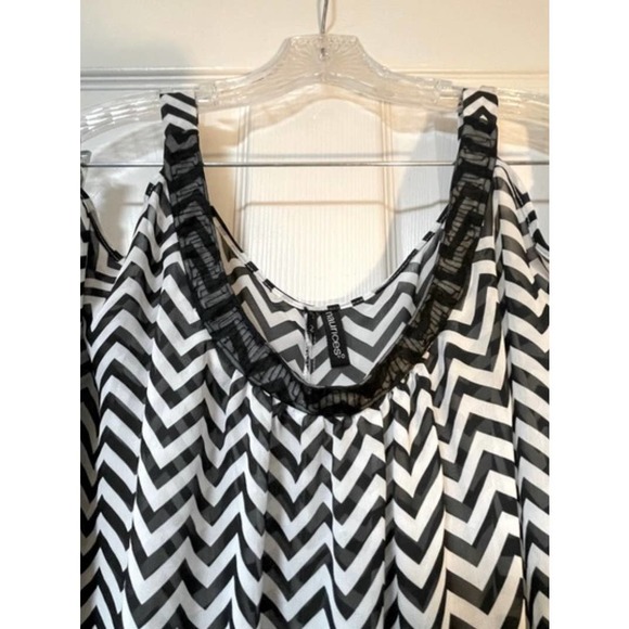 Maurice’s Plus Chevron Pattern black & white Sheer Elastic Waist - Picture 4 of 6